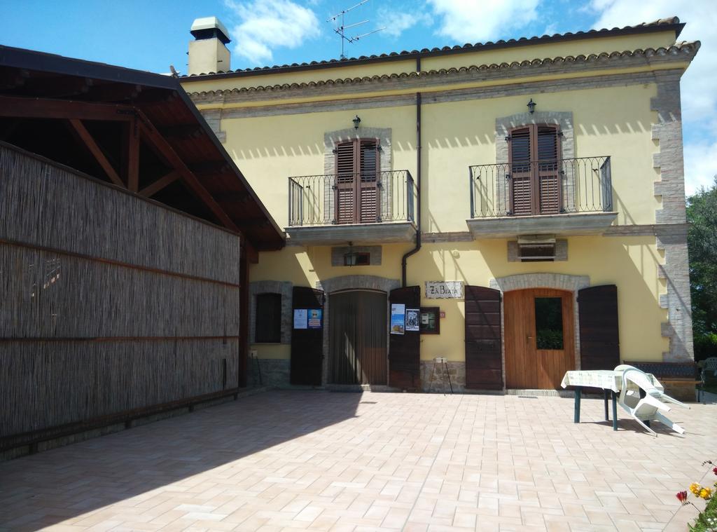 Agriturismo Za Beata Bed & Breakfast Penna Sant'Andrea Dış mekan fotoğraf